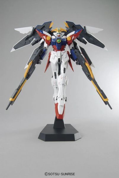 Сборная модель Bandai Wing Gundam Proto Zero EW MG 1/100 (Mobile Suit Gundam Wing) - Gunpla HS000519 фото