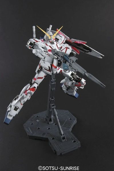 Bandai Unicorn Gundam MG 1/100 - сборная модель (Mobile Suit Gundam Unicorn, Gunpla HS000111 фото