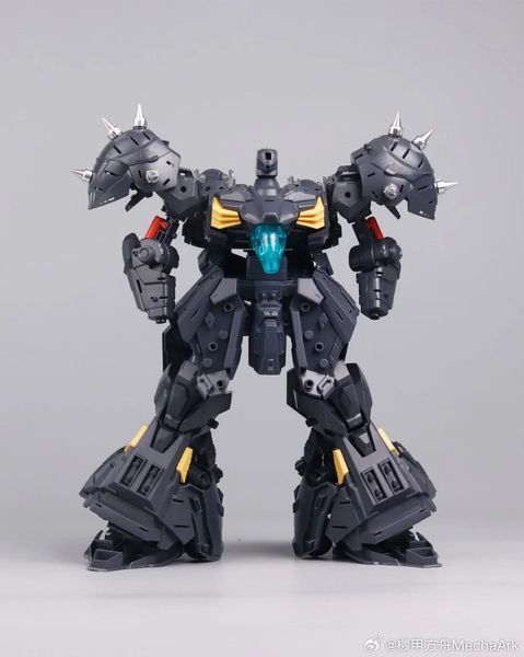 Сборная модель Domineering Titan 1/100 - Mecha Ark HS001051 фото