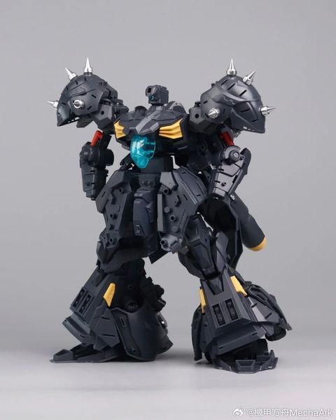 Сборная модель Domineering Titan 1/100 - Mecha Ark HS001051 фото