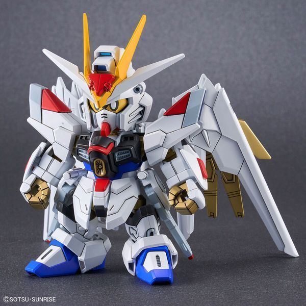 Mighty Strike Freedom Gundam SDCS (Mobile Suit Gundam SEED Freedom) збірна модель - Bandai, Gunpla HS000911 фото