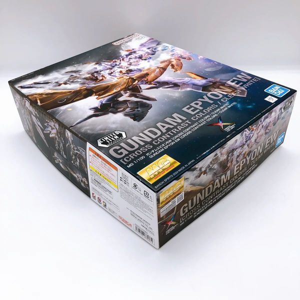 Збірна модель P-Bandai MG 1/100 Gundam Epyon (Cross Contrast Colors/Clear White) - Gunpla HS000670 фото