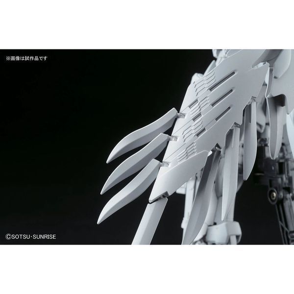 Сборная модель Bandai Wing Zero EW Gundam RG 1/144 (Mobile Suit Gundam Wing) - Gunpla HS000013 фото