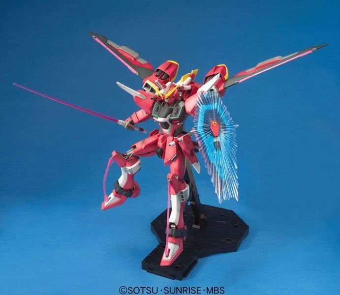 Сборная модель Bandai Infinite Justice Gundam MG 1/100 (Mobile Suit Gundam SEED Destiny) - Gunpla HS001374 фото