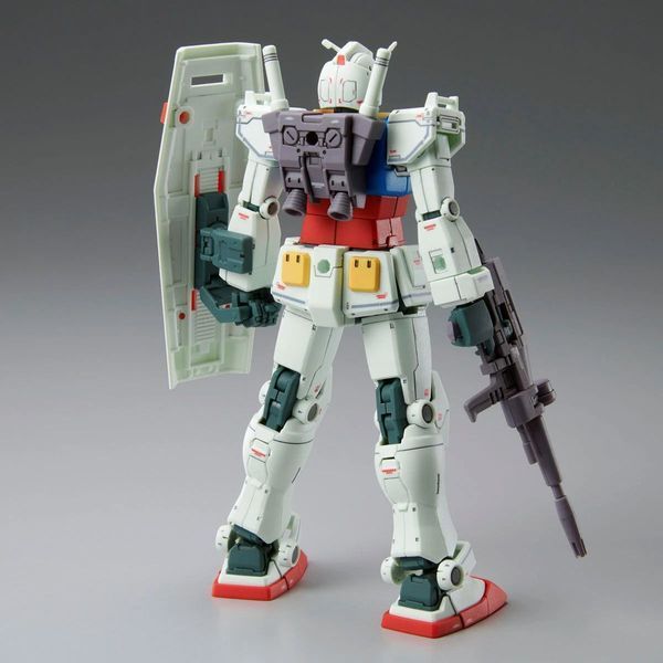 Збірна модель P-Bandai HG 1/144 RX-78-02 Gundam (Cucuruz Doan's Island Ver.) - Gunpla HS000648 фото