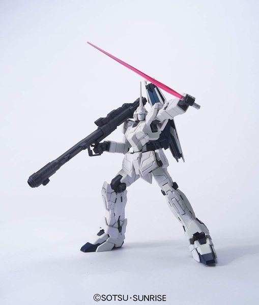 Збірна модель Bandai Unicorn Gundam (Unicorn Mode) HG 1/144 (Mobile Suit Gundam Unicorn) - Gunpla HS001389 фото