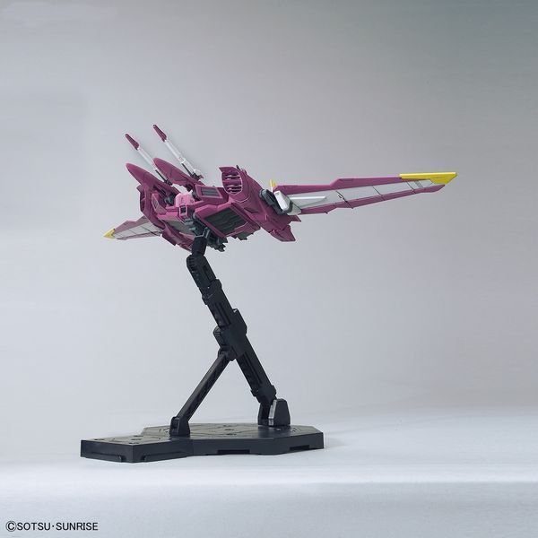 Сборная модель Bandai Justice Gundam MG 1/100 (Mobile Suit Gundam SEED) - Gunpla HS000502 фото
