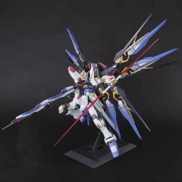 Strike Freedom Gundam PG 1/60 (Bandai) збірна модель, Гандам аніме HS000291 фото