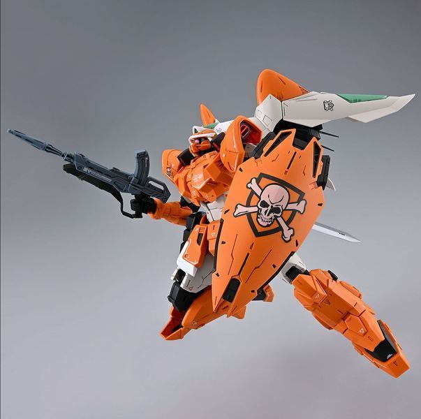 Збірна модель P-Bandai MG 1/100 Mobile GINN (Miguel Aiman Custom) - Gunpla HS000595 фото
