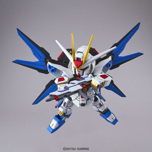 Strike Freedom Gundam SD (Bandai) збірна модель, Гандам аніме HS000246 фото